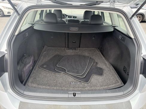 Used 2017 Volkswagen Golf Alltrack SEL image 18