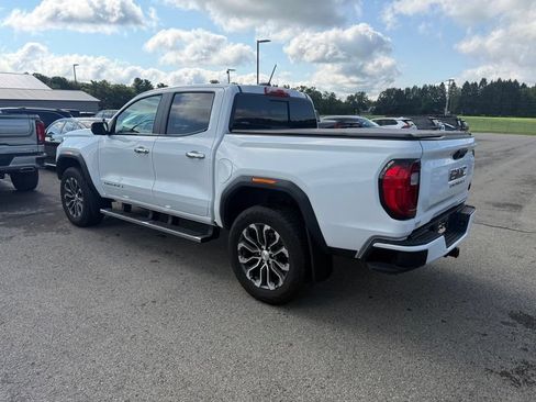 Used 2024 GMC Canyon Denali AWD/4WD image 17