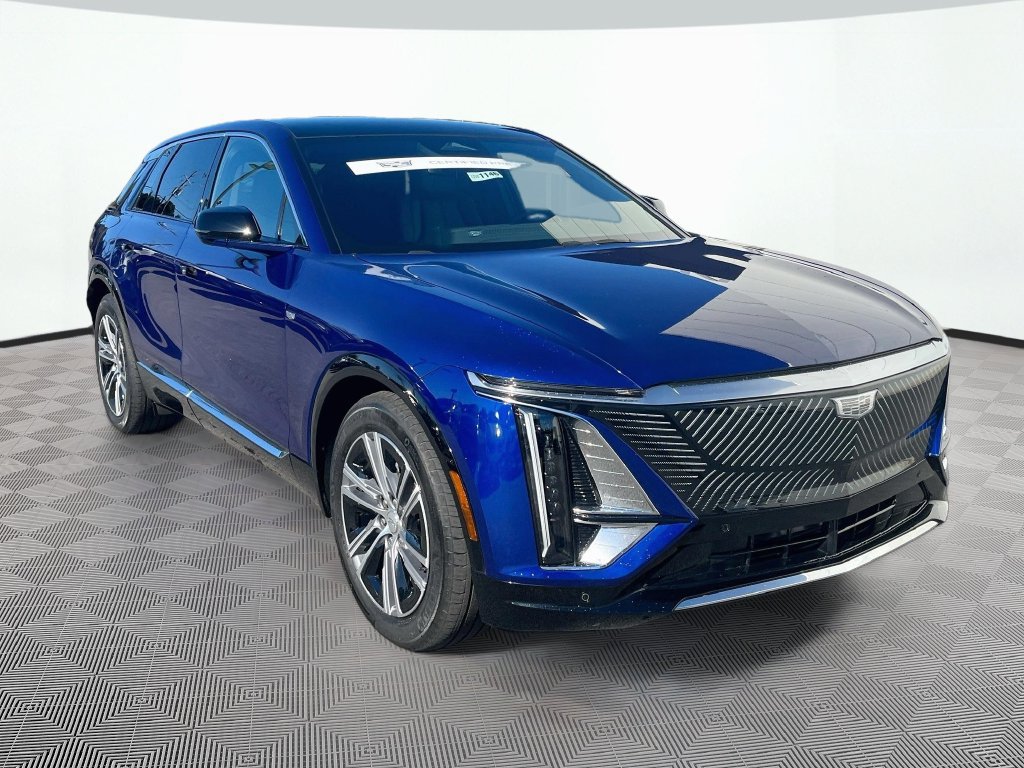 Certified 2024 Cadillac Lyriq Tech AWD/4WD image 3
