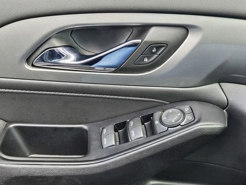 Certified 2023 Chevrolet Traverse LT FWD image 28