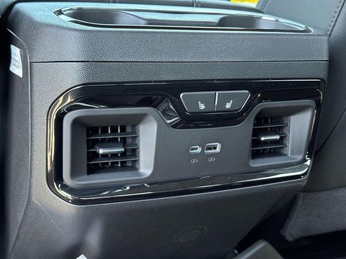 New 2026 GMC Sierra 2500 AT4 w/ AT4 Premium Plus Package AWD/4WD image 26