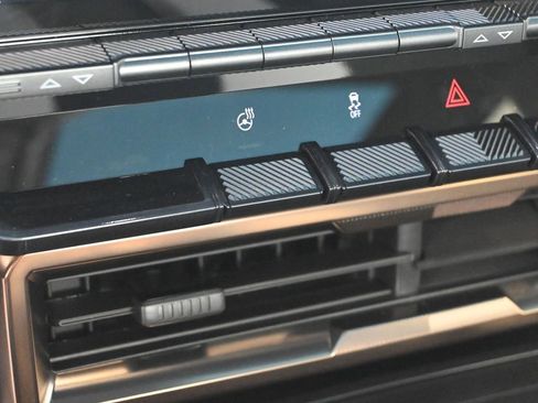 New 2025 GMC Hummer EV 2X image 27