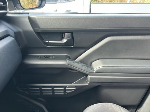 Used 2024 Toyota Tacoma SR image 27