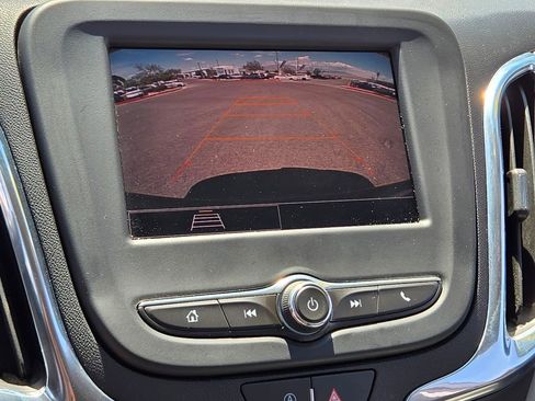 Used 2024 Chevrolet Equinox LS w/ LS Convenience Package FWD image 21