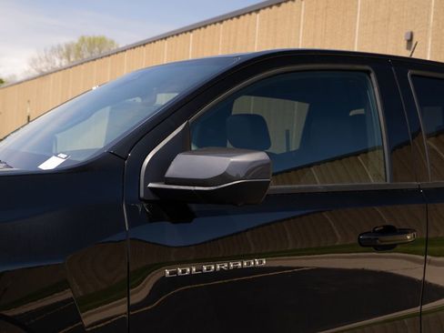 New 2025 Chevrolet Colorado LT w/ LT Convenience Package image 9