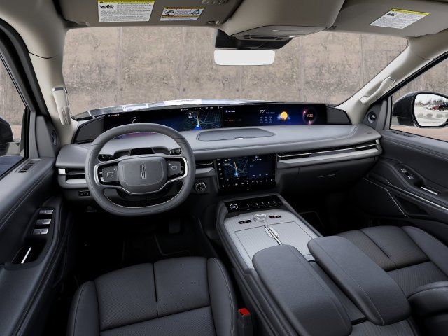 New 2027 Lincoln Navigator Premiere AWD/4WD image 10