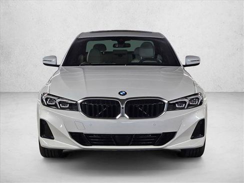 Used 2026 BMW 330i Sedan w/ Premium Package RWD image 2