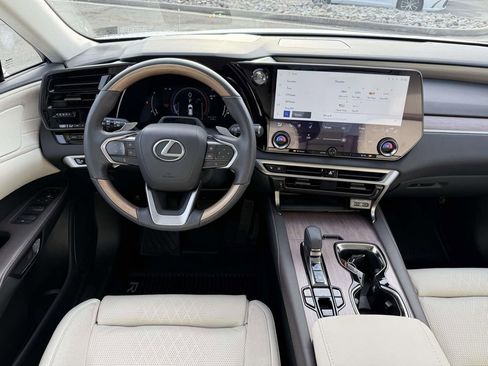 Used 2023 Lexus RX 350 Luxury w/ Cold Area Package image 8