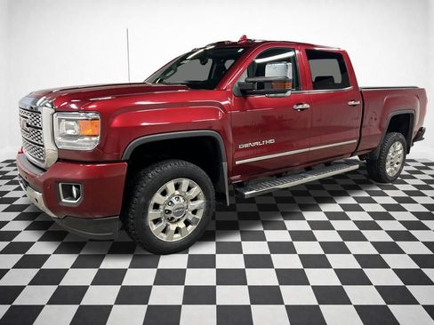 Certified 2018 GMC Sierra 2500 Denali w/ Snow Plow Prep Package image 4