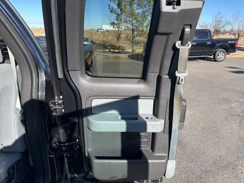 Used 2013 Ford F150 XLT w/ Luxury Equipment Group image 21