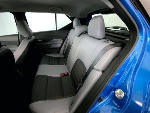 Used 2024 Nissan Kicks SR w/ SR Premium Package FWD image 12
