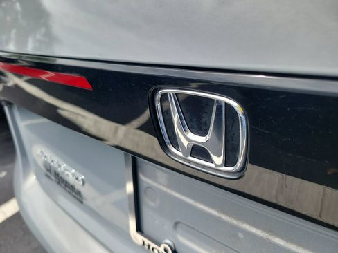 Used 2025 Honda Accord EX-L image 9