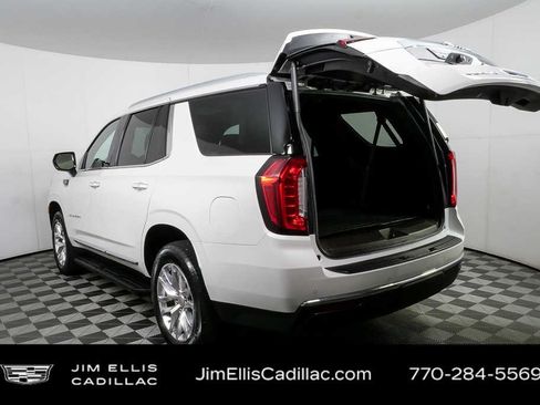 Used 2023 GMC Yukon SLT RWD image 32
