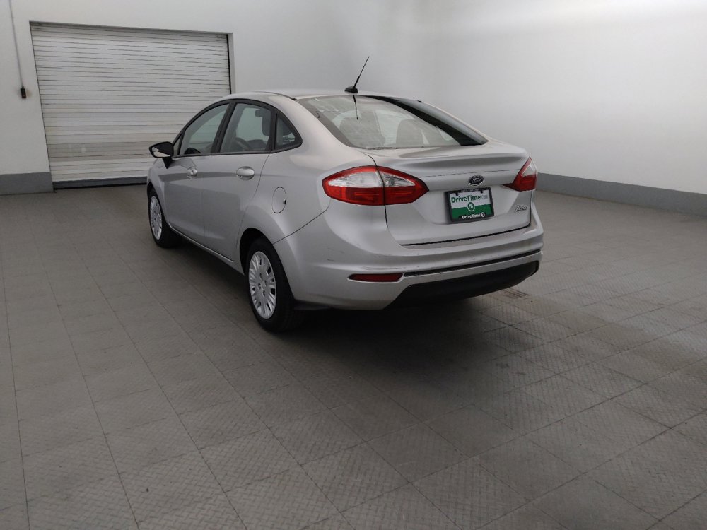 Used 2016 Ford Fiesta S FWD image 5