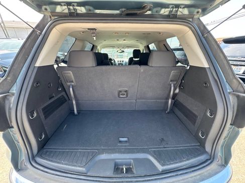 Used 2009 GMC Acadia SLE FWD image 26