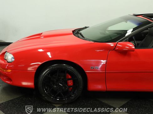 Used 2002 Chevrolet Camaro Z28 w/ SS Performance/Appearance Pkg RWD image 23