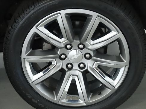 Used 2017 Chevrolet Tahoe Premier AWD/4WD image 42