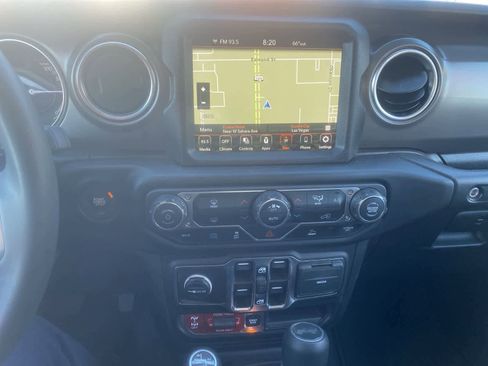 Certified 2023 Jeep Wrangler Unlimited Rubicon 4xe AWD/4WD image 18