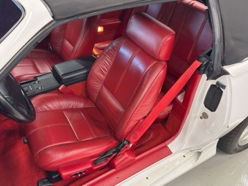 Used 1992 Chevrolet Camaro Z28 RWD image 16