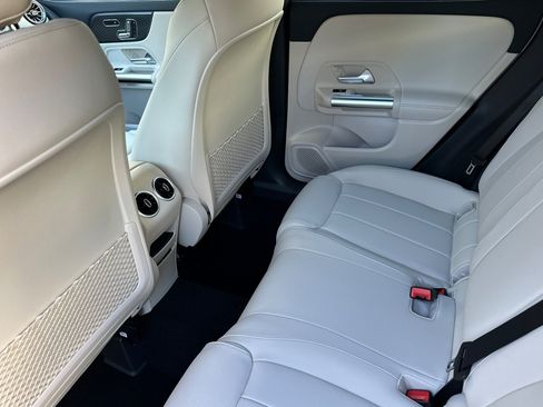 New 2026 Mercedes-Benz GLA 250 image 11