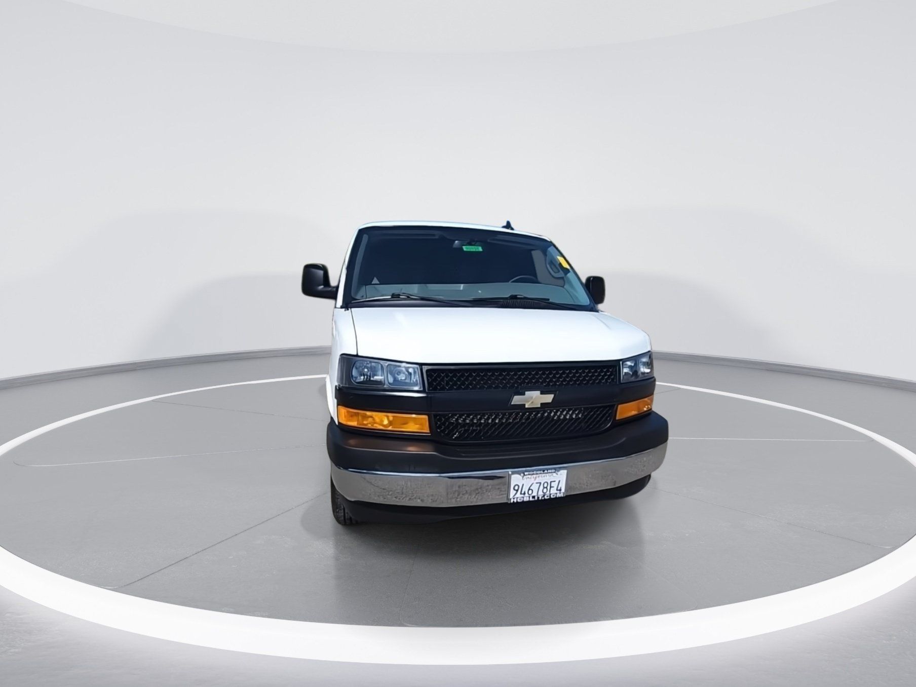 Used 2024 Chevrolet Express 2500 w/ Driver Convenience Package RWD image 3