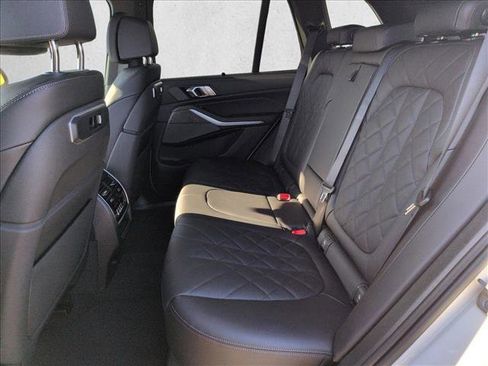 New 2026 BMW X5 xDrive40i AWD/4WD image 16