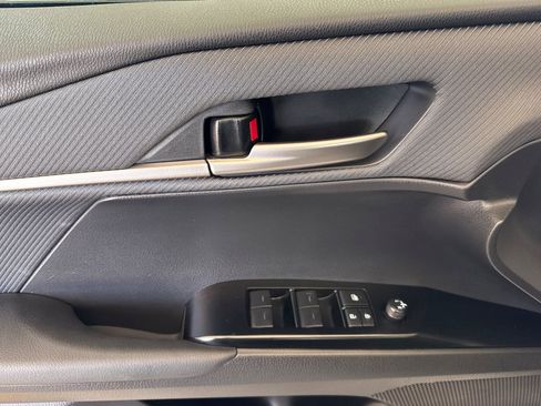 Used 2025 Toyota Camry SE w/ Convenience Package FWD image 13