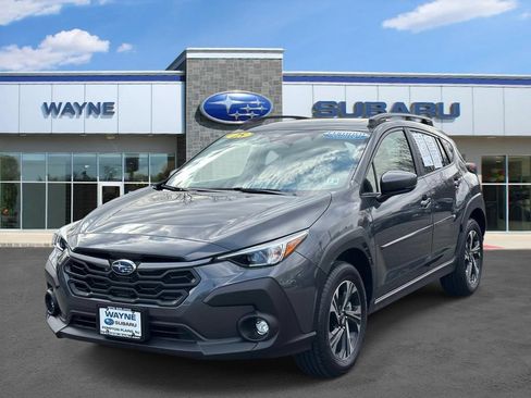 Used 2025 Subaru Crosstrek 2.5i Premium AWD/4WD image 2