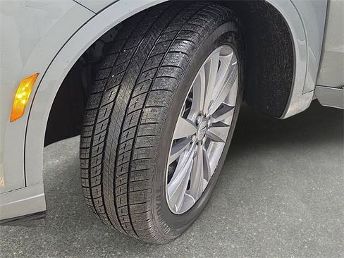 Certified 2023 Cadillac XT6 Premium Luxury image 28