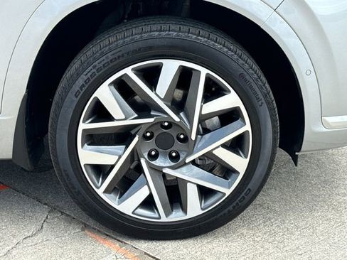 Used 2023 Hyundai Santa Fe Calligraphy image 12