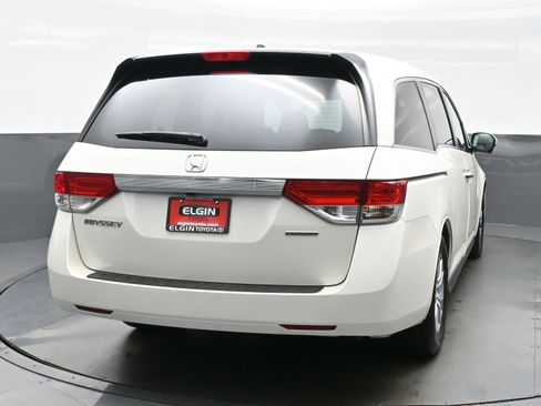 Used 2016 Honda Odyssey SE image 5