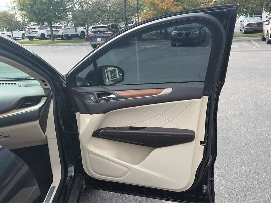 Used 2015 Lincoln MKC AWD w/ Equipment Group 102A Reserve image 28