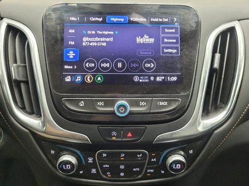 Used 2022 Chevrolet Equinox Premier FWD image 25