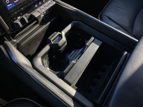 Used 2022 RAM 2500 Limited w/ Night Edition image 20