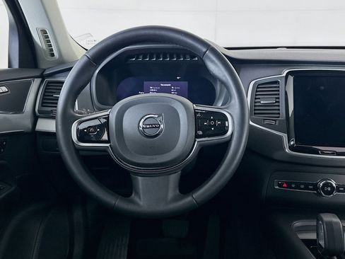 Used 2023 Volvo XC90 B5 Core w/ Protection Package Premier image 18