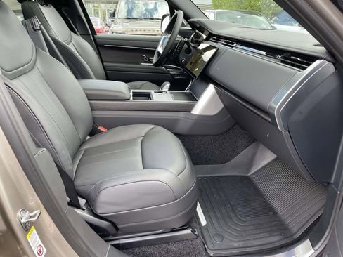 New 2026 Land Rover Range Rover Long Wheelbase SE AWD/4WD image 21