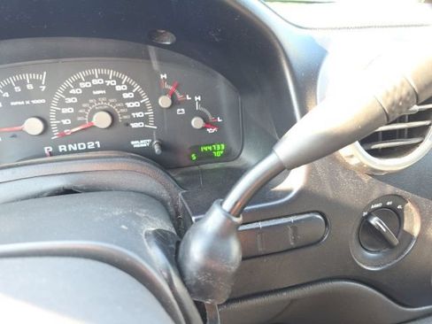 Used 2003 Ford Expedition XLT AWD/4WD image 24