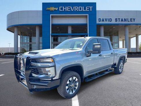 Used 2024 Chevrolet Silverado 2500 Custom w/ Custom Value Package AWD/4WD image 1