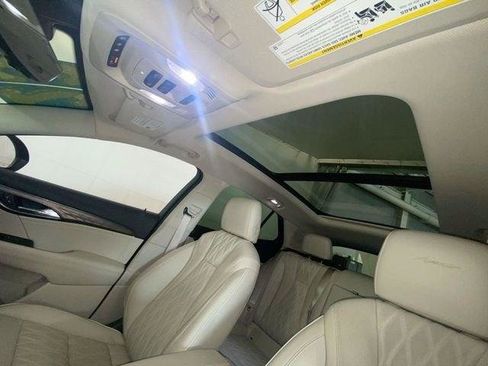 Used 2023 Buick Envision Avenir AWD/4WD image 49