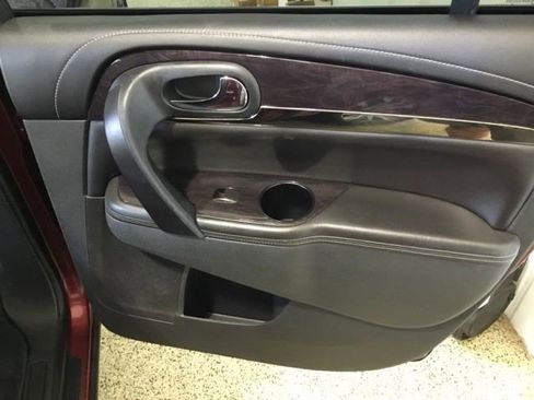 Used 2017 Buick Enclave Premium image 49