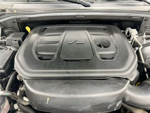 Used 2020 Jeep Grand Cherokee Laredo w/ 18" Wheel & 8.4" Radio Group image 25