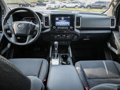 Used 2023 Nissan Frontier SV w/ SV Convenience Package image 27