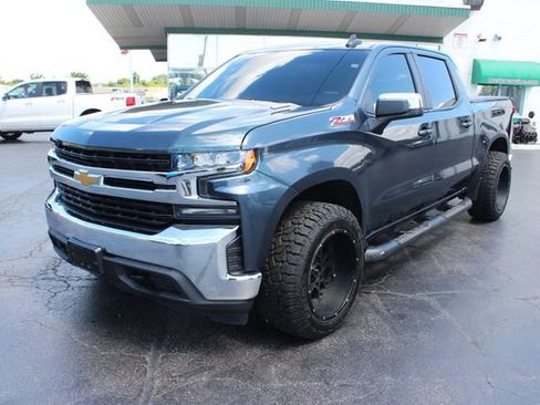 Used 2020 Chevrolet Silverado 1500 LT w/ All-Star Edition AWD/4WD image 2