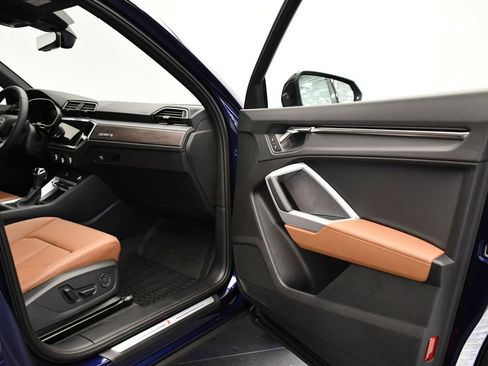 Used 2025 Audi Q3 2.0T Premium w/ Convenience Package image 48