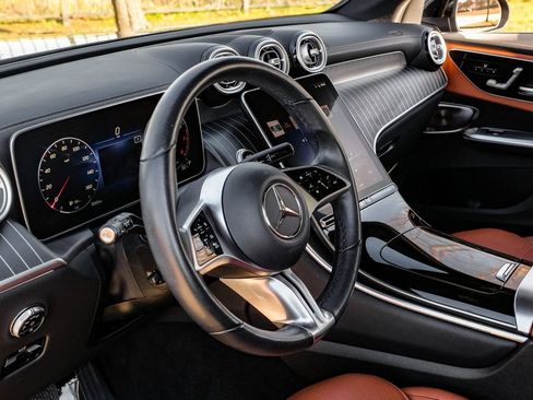 Used 2023 Mercedes-Benz GLC 300 4MATIC image 20