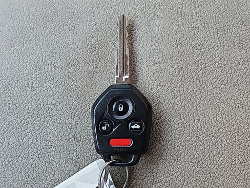 Used 2014 Subaru Crosstrek 2.0i Limited w/ Popular Package #2 image 13