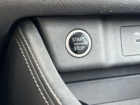 Used 2023 Nissan Rogue SL image 24