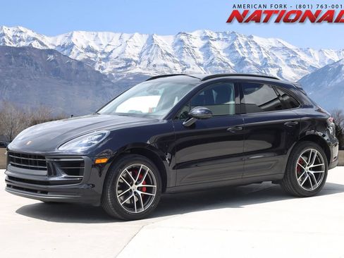 Used 2022 Porsche Macan S w/ Premium Package Plus AWD/4WD image 1