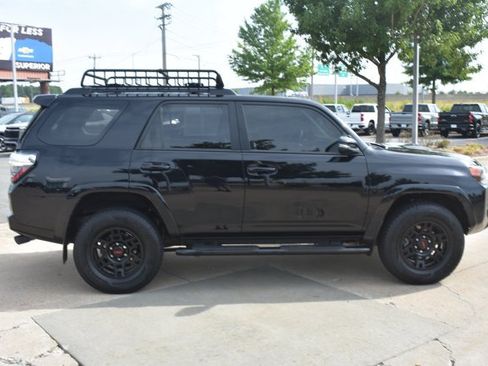 Used 2021 Toyota 4Runner Venture w/ Moonroof Package AWD/4WD image 4