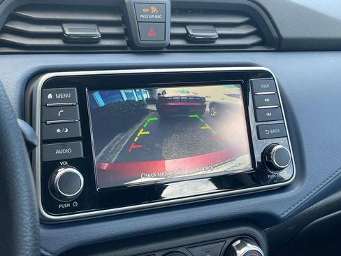 Used 2025 Nissan Versa SV image 22